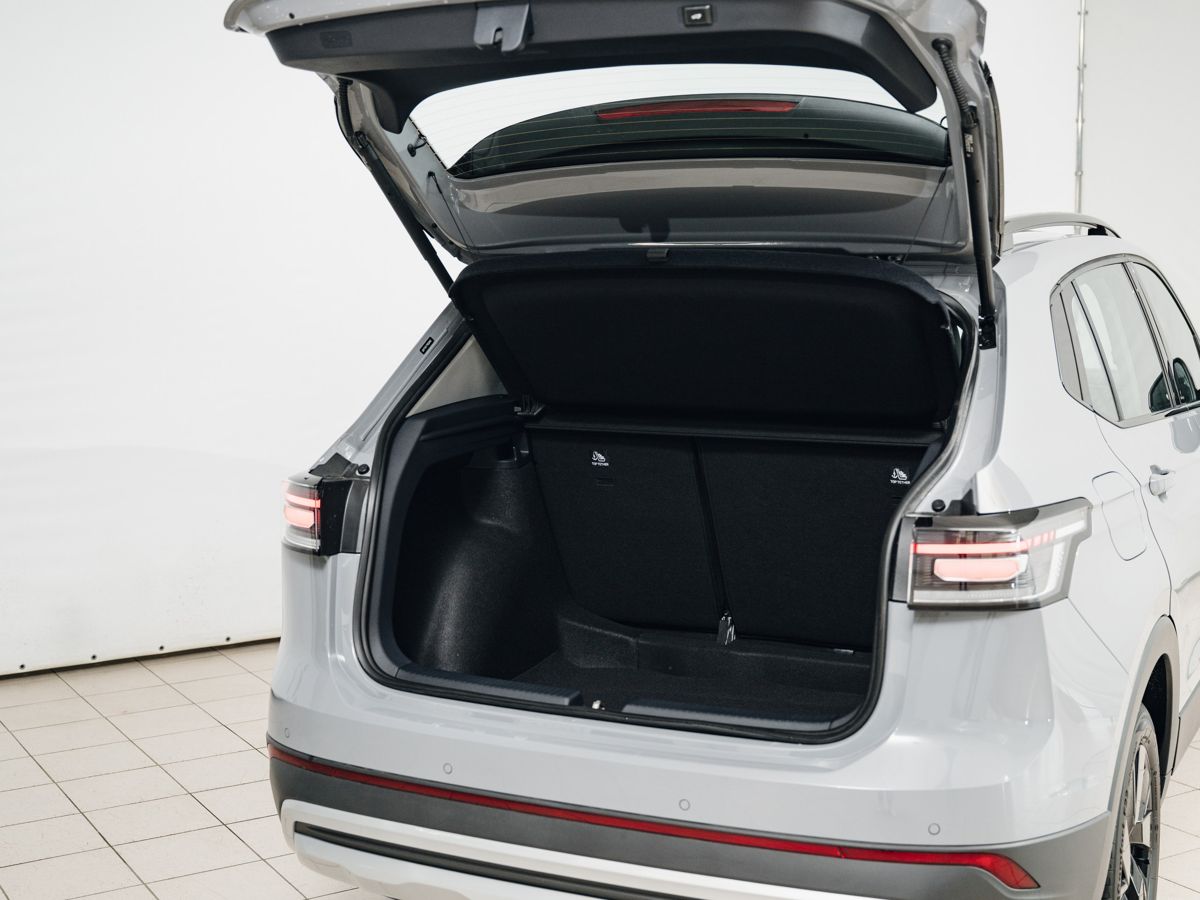 Volkswagen Tharu XR - фото 10