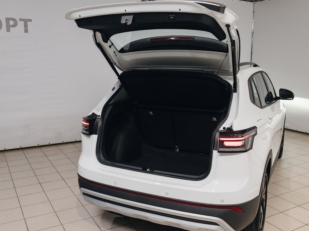 Volkswagen Tharu XR - фото 14
