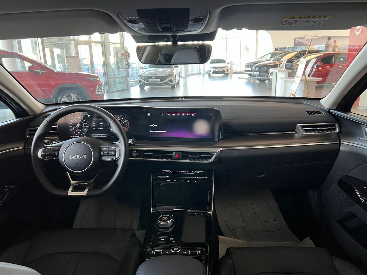 Kia K5 - фото 8
