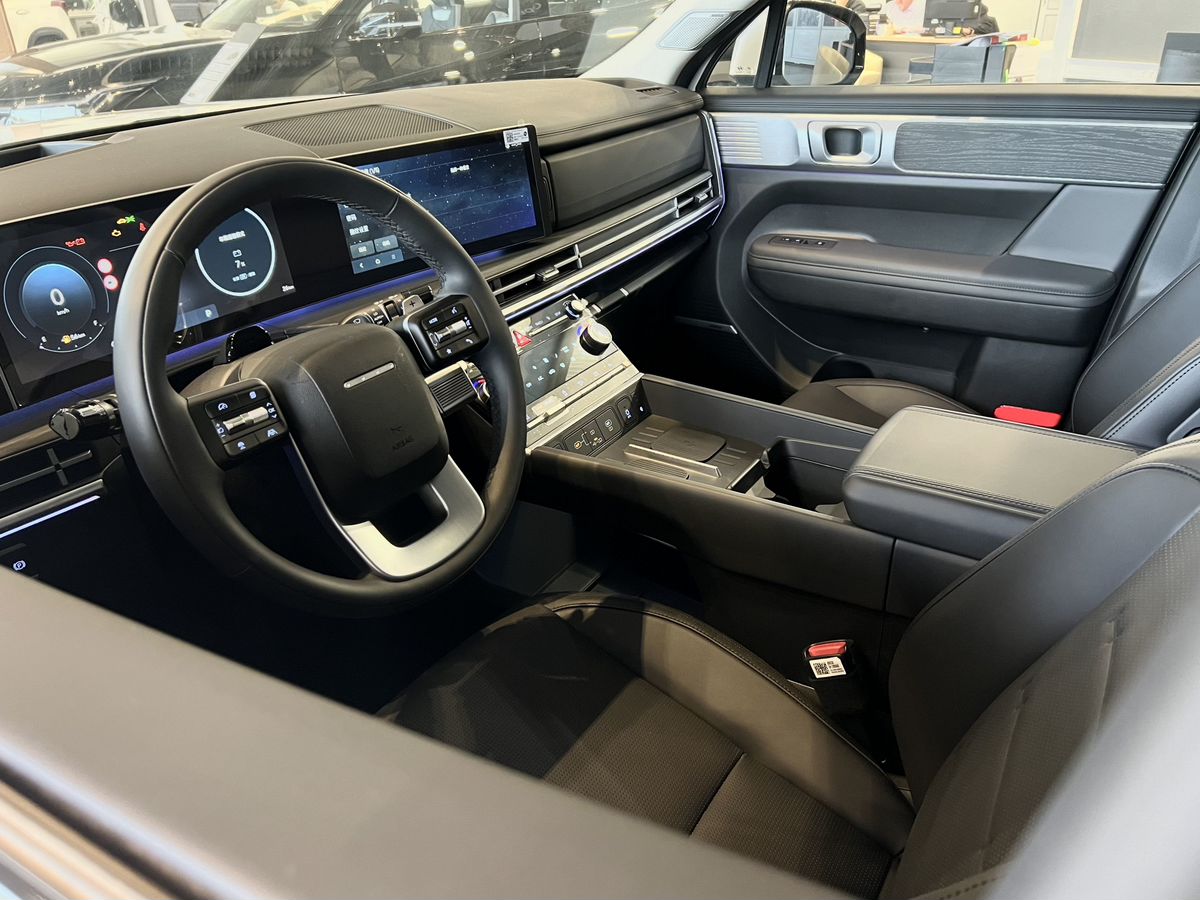 Hyundai Santa Fe - фото 9