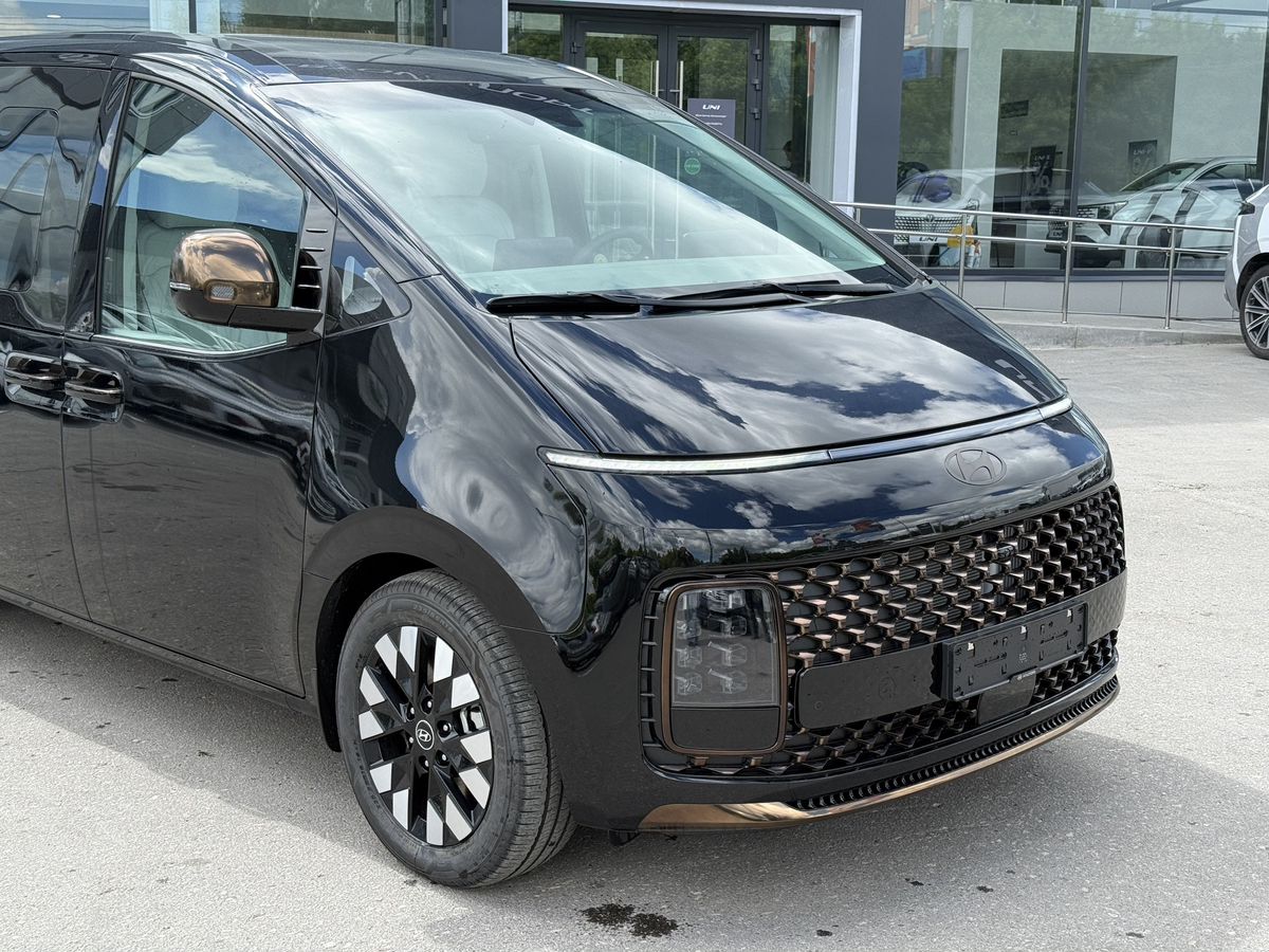 Hyundai Staria - фото 2