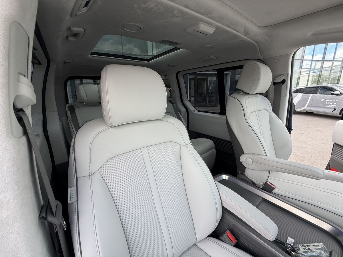 Hyundai Staria - фото 21