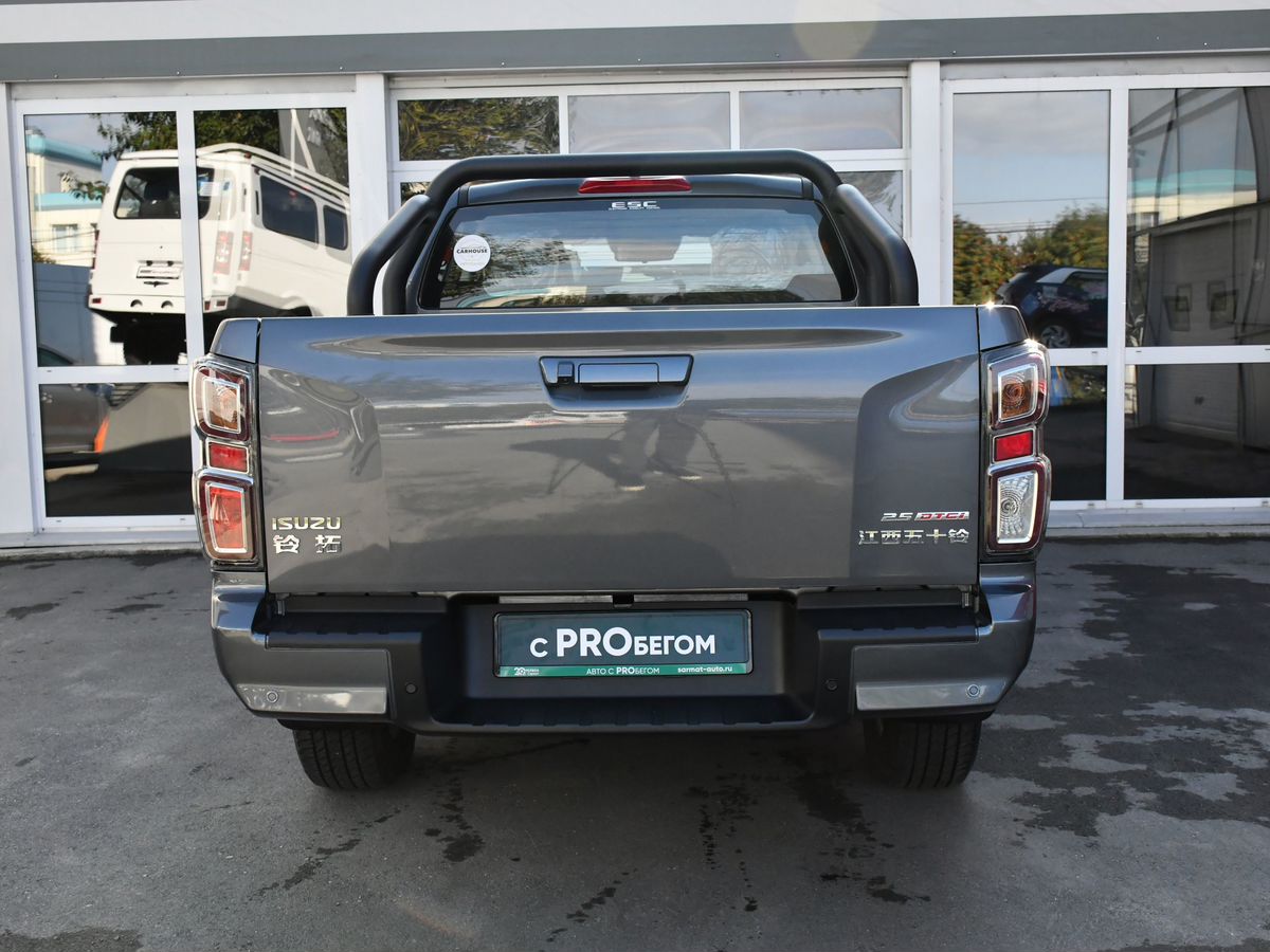Isuzu D-Max