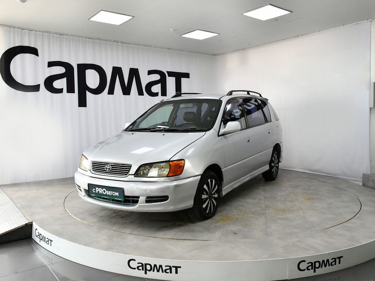 Toyota Ipsum