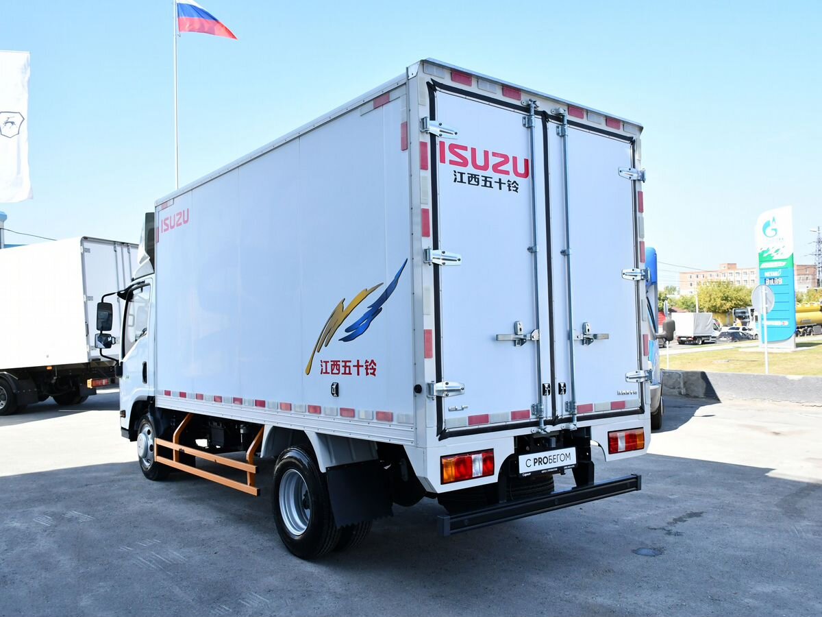 Isuzu Elf