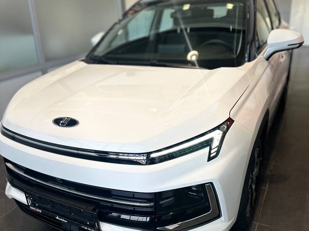 Москвич 3 2025 4