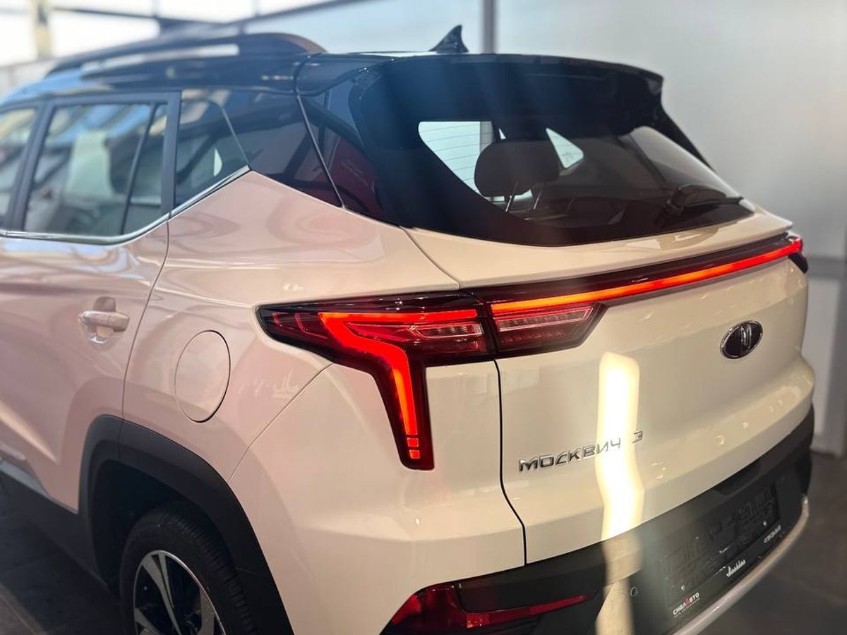 Москвич 3 2025 11
