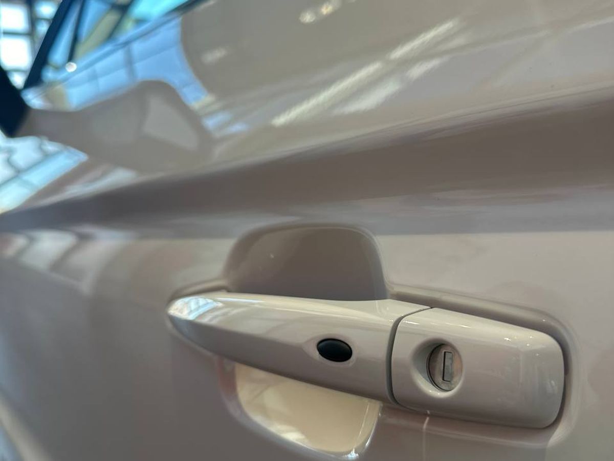 Москвич 3 2025 16