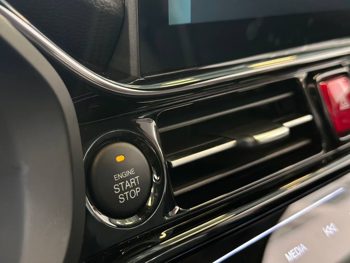 Москвич 3 2025 6