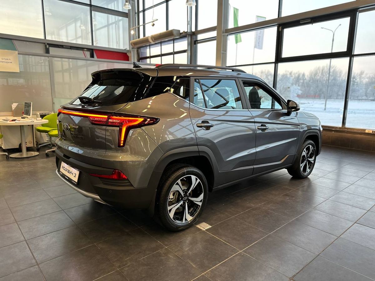 Москвич 3 2025 10