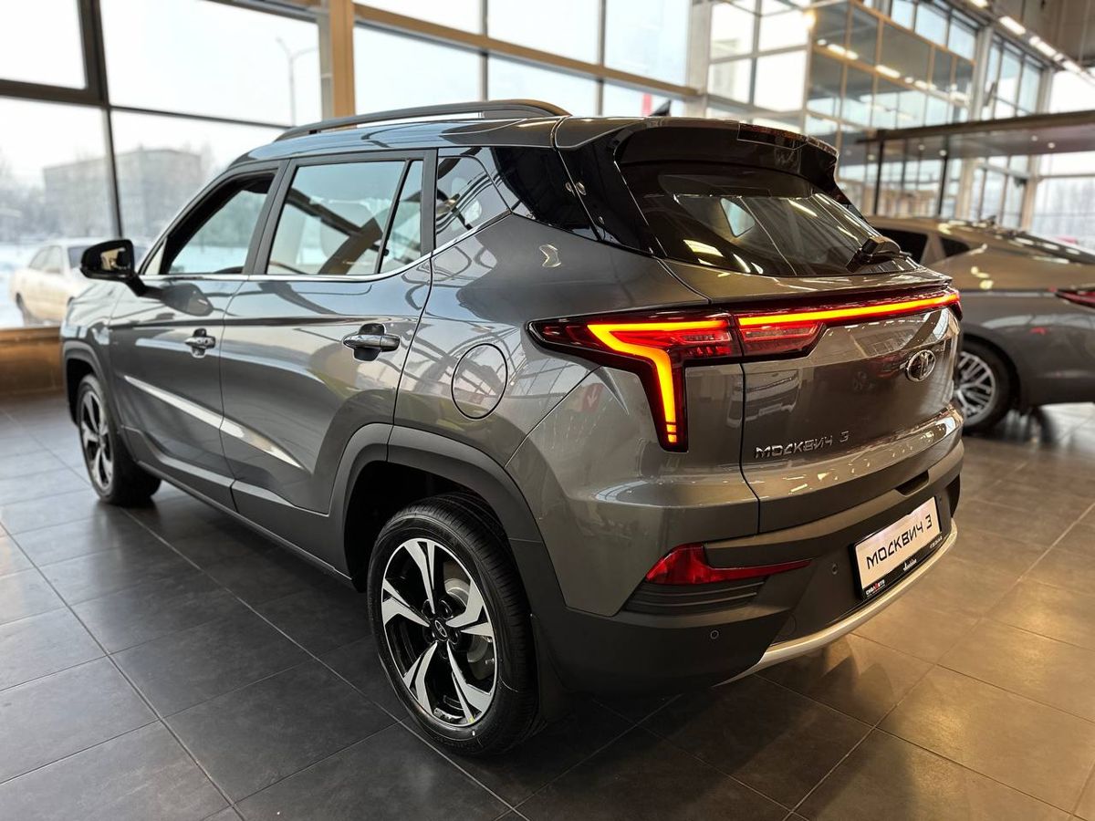 Москвич 3 2025 1