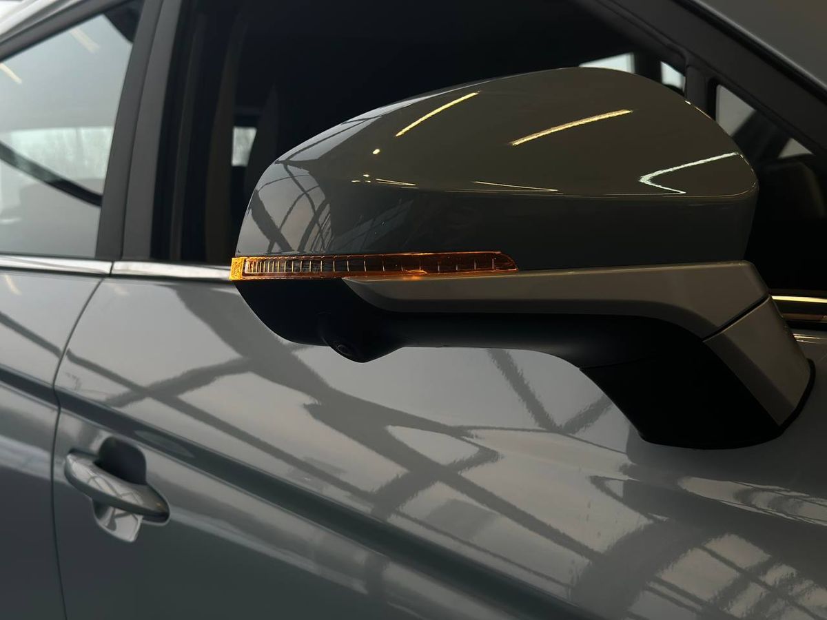 Москвич 3 2025 14