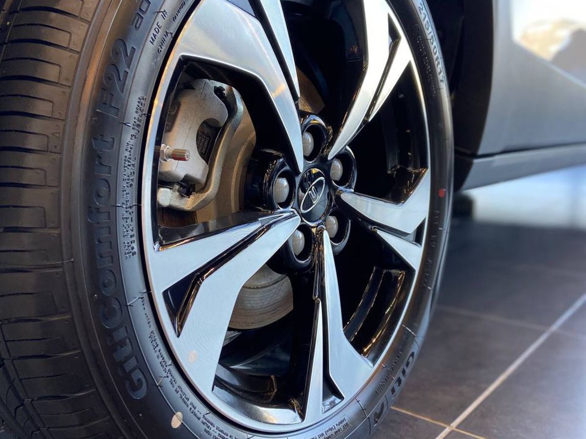 Москвич 3 2025 3