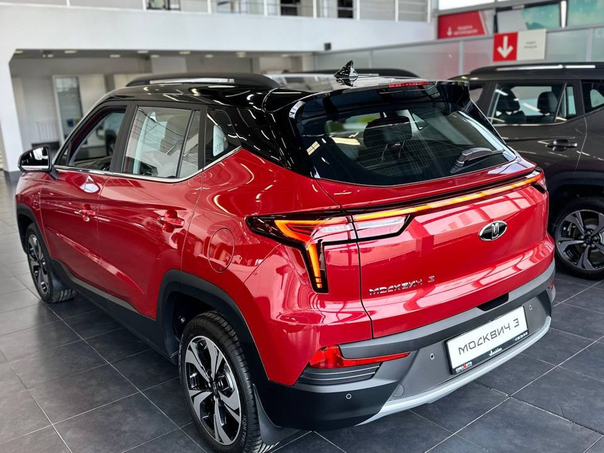 Москвич 3 2025 11