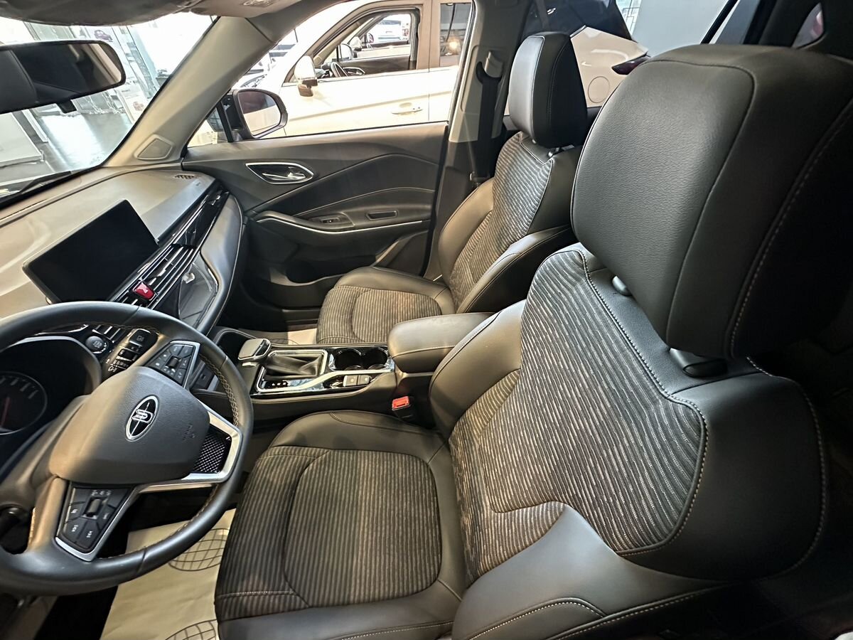 Москвич 3 2025 6