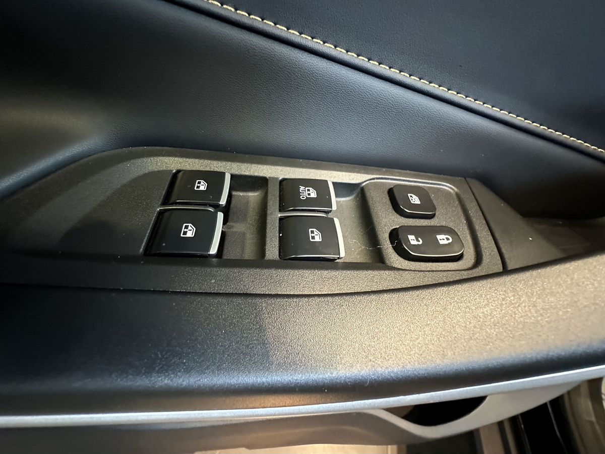 Москвич 3 2025 9