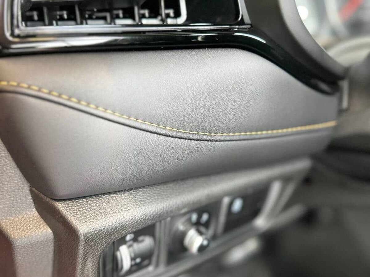 Москвич 3 2025 6