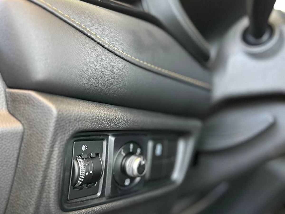 Москвич 3 2025 8