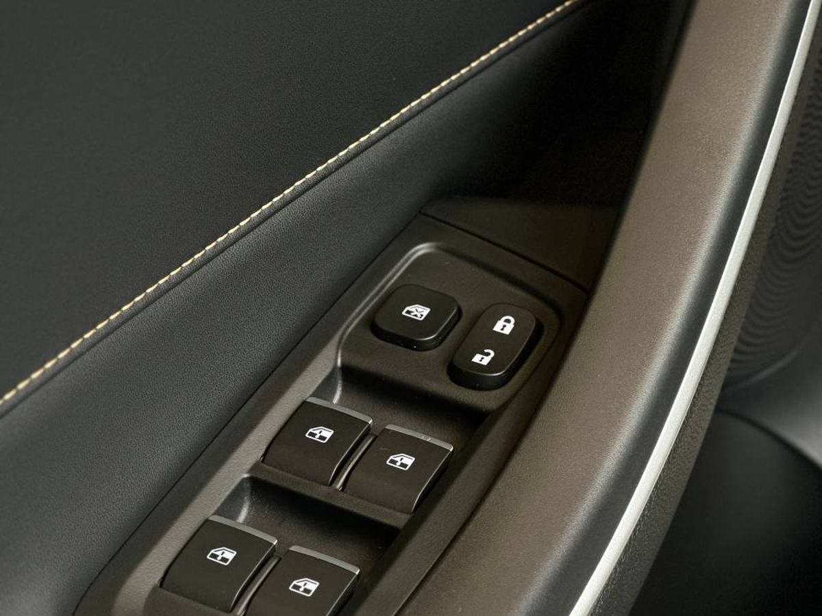 Москвич 3 2025 9