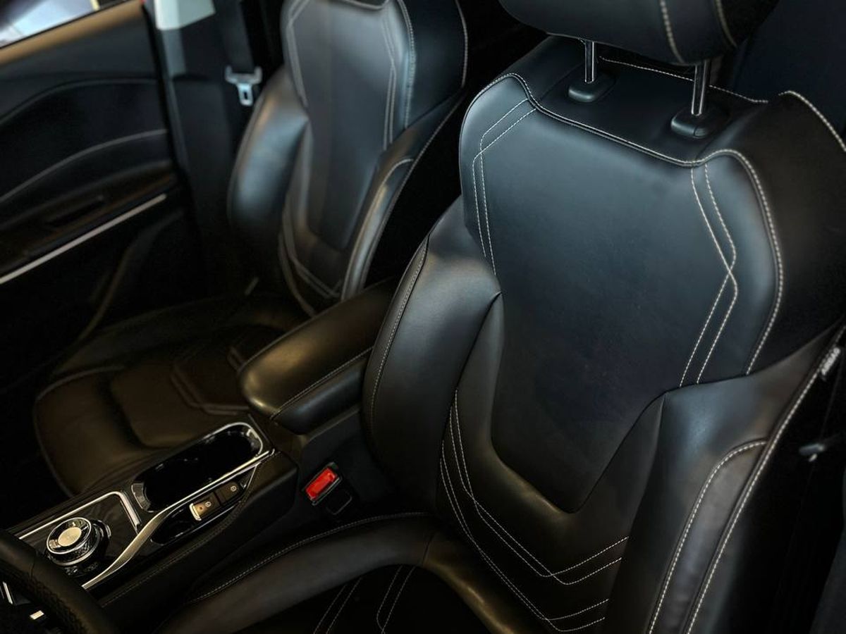 Москвич 3е 2023 8