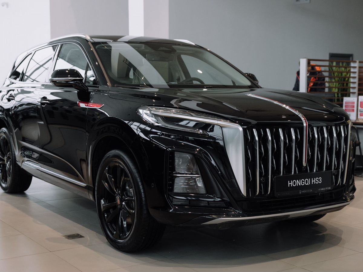 Hongqi HS3