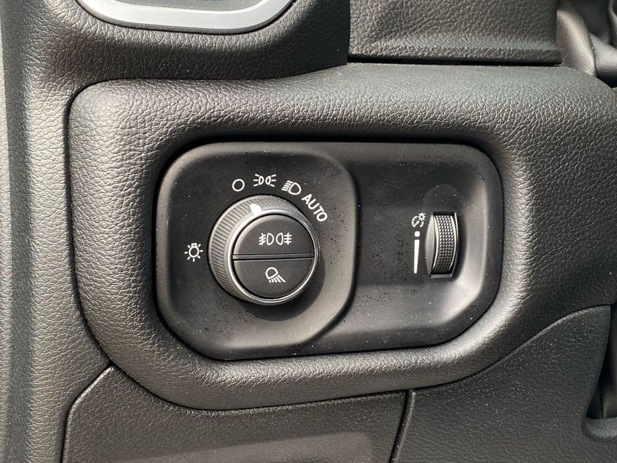 Ram 1500 - фото 20