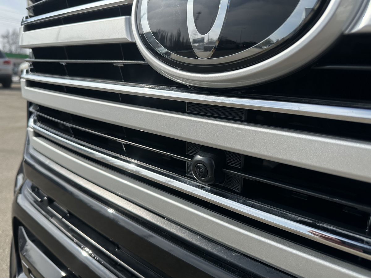 Toyota Land Cruiser - фото 11