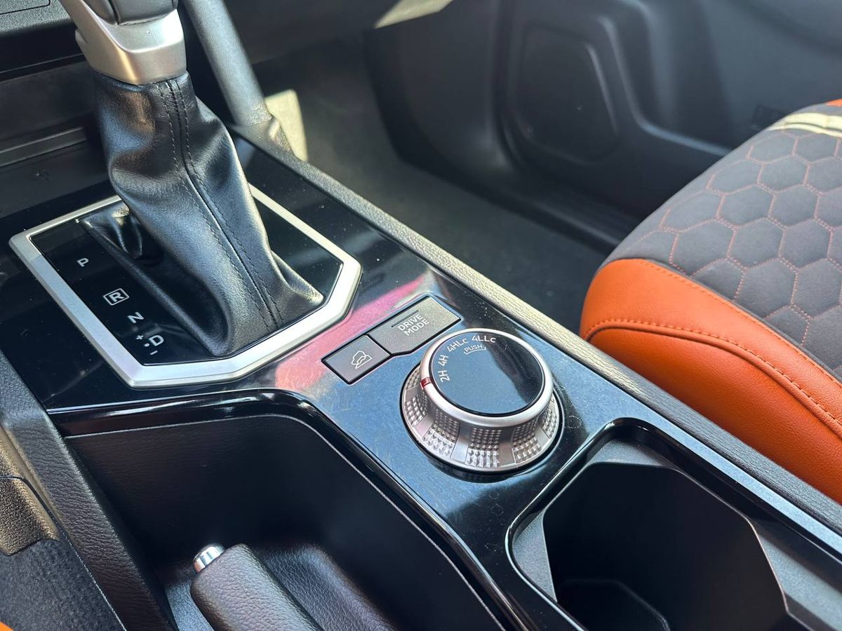 Mitsubishi L200 - фото 17