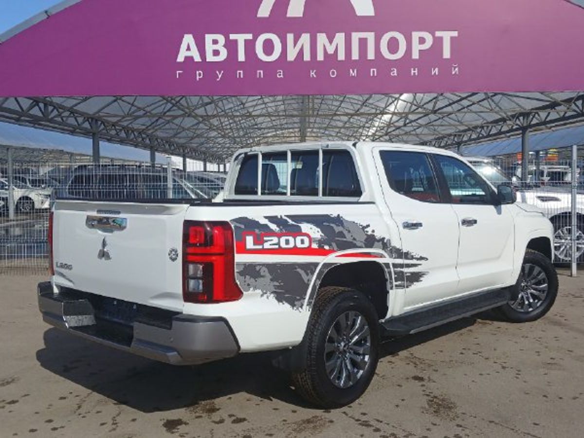 Mitsubishi L200 - фото 6