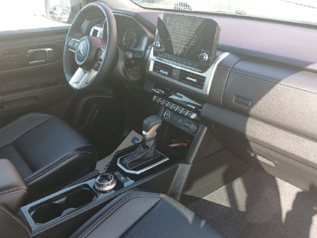 Mitsubishi L200 - фото 14