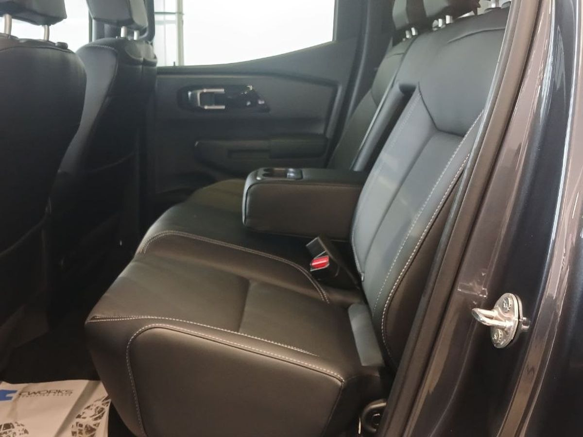 Mitsubishi L200 - фото 20