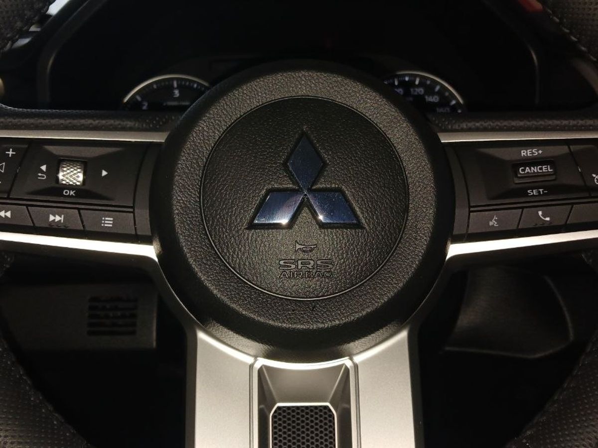 Mitsubishi L200 - фото 19