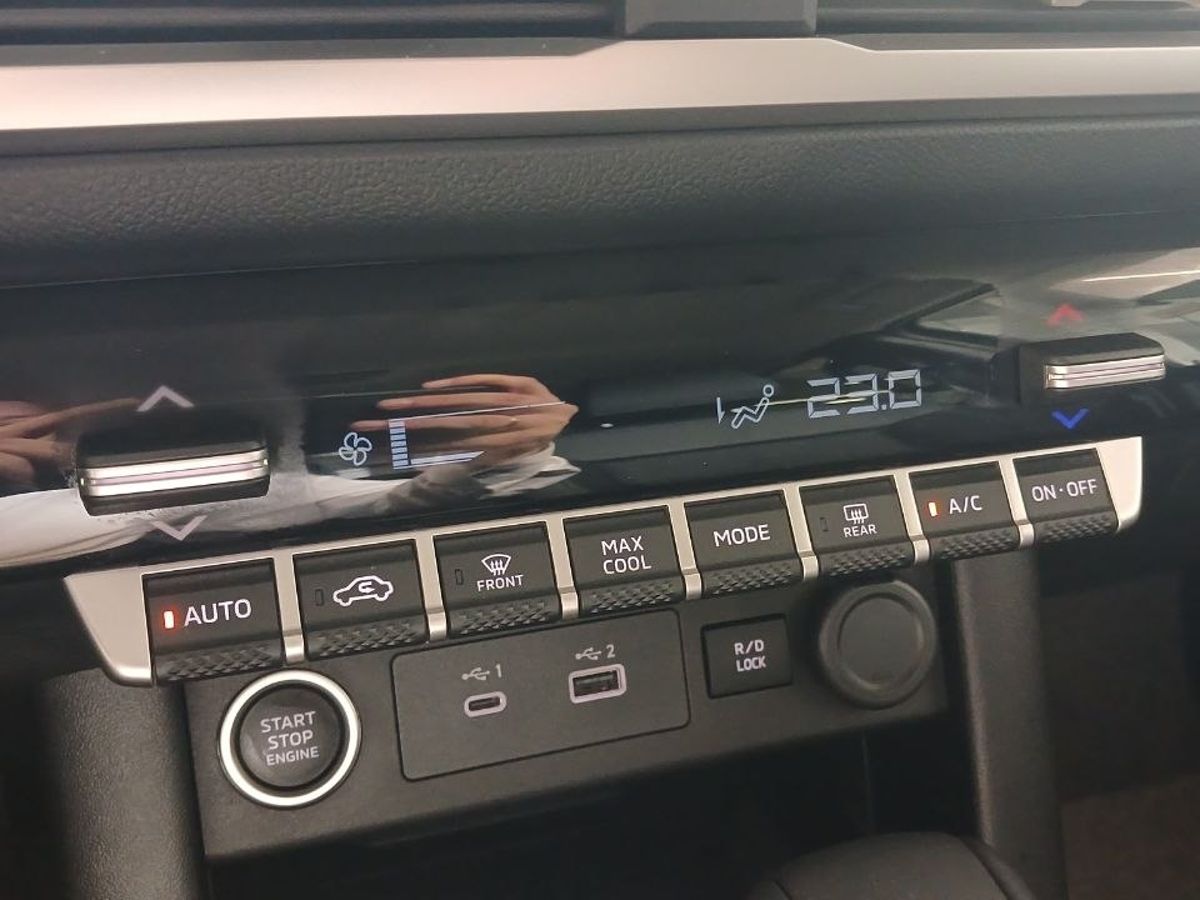 Mitsubishi L200 - фото 14