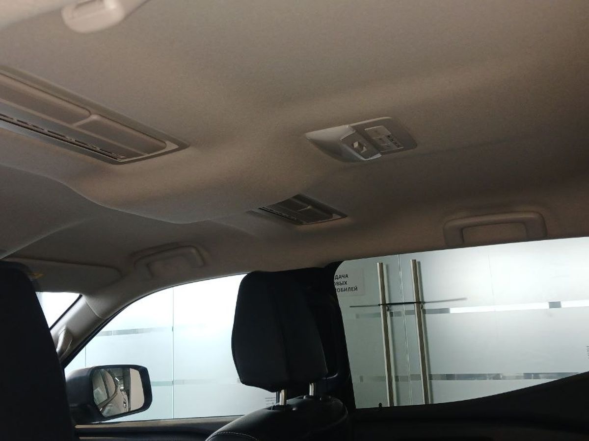 Mitsubishi L200 - фото 21