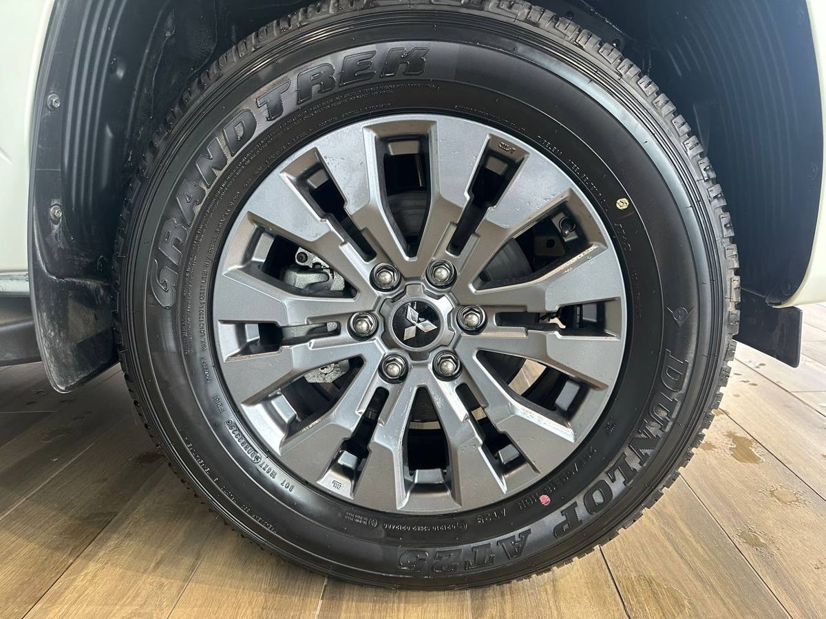Mitsubishi L200 - фото 21
