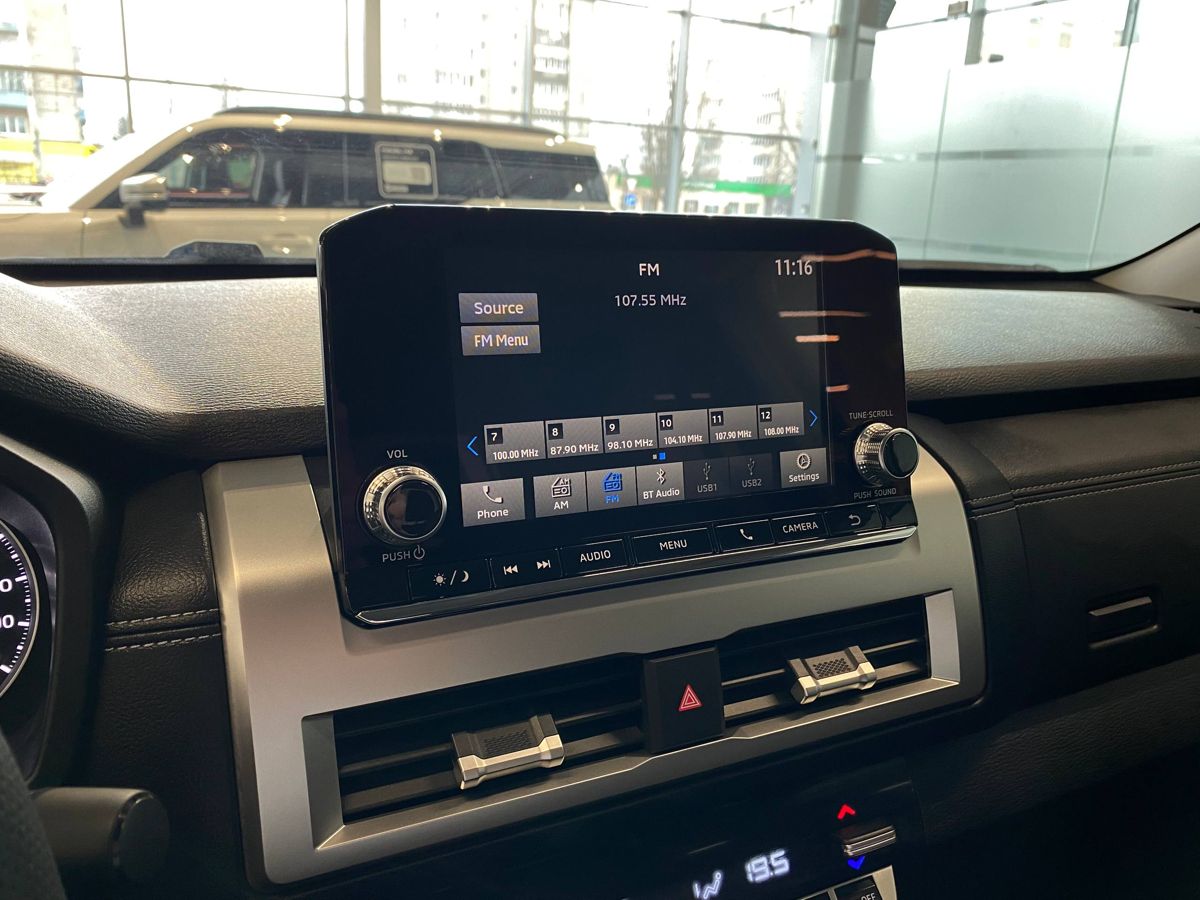 Mitsubishi L200 - фото 18