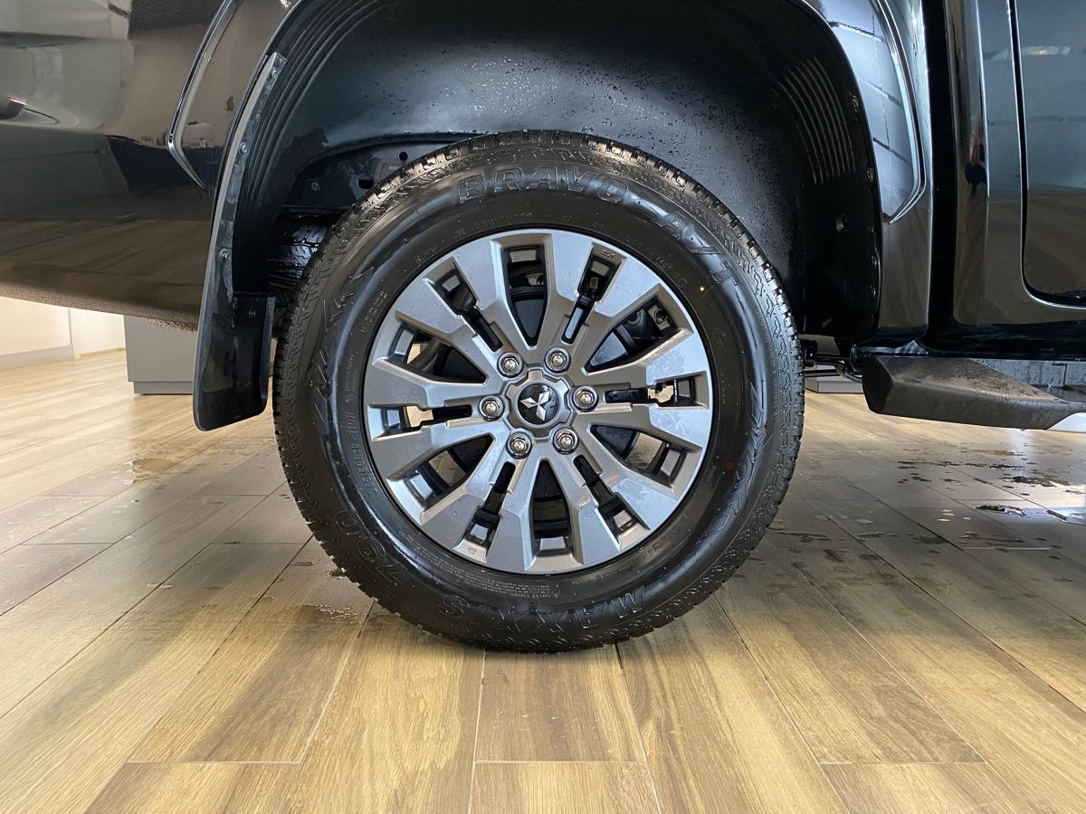 Mitsubishi L200 - фото 26