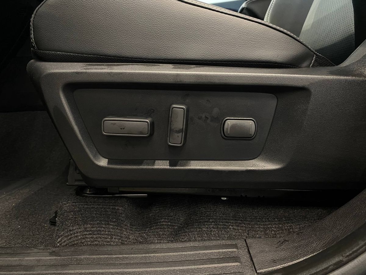 Mitsubishi L200 - фото 9