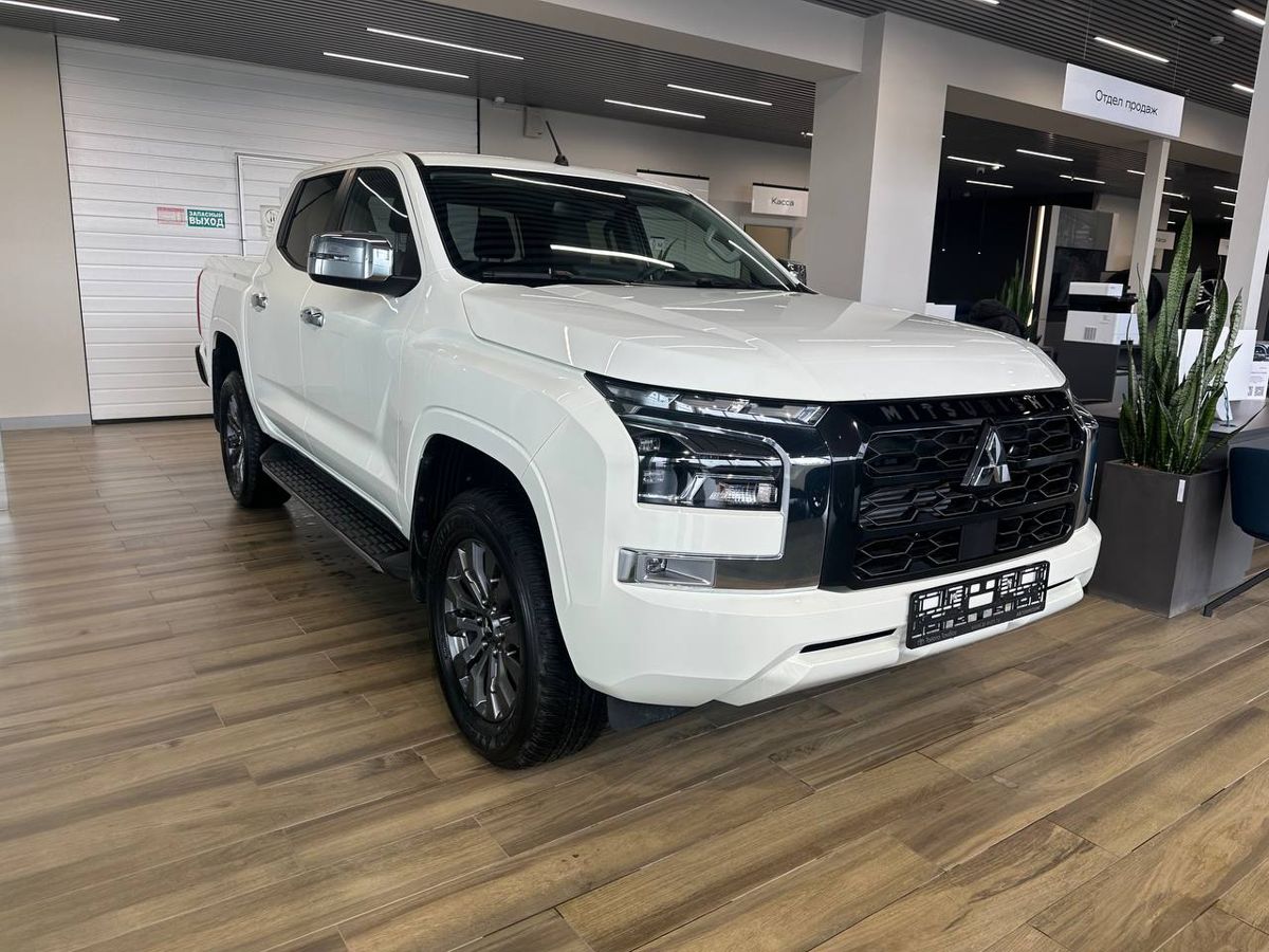 Mitsubishi L200 - фото 4
