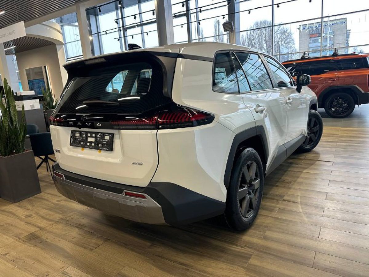 Toyota RAV4 - фото 5