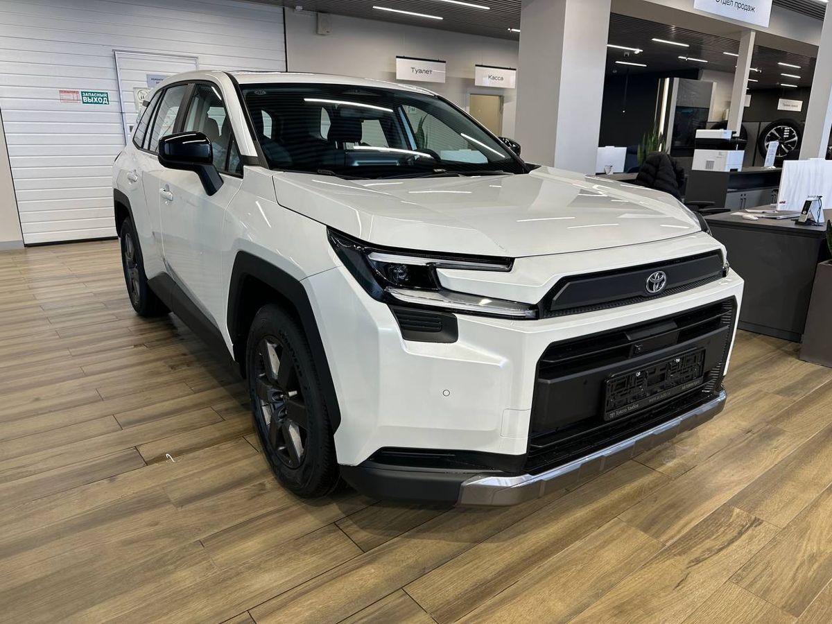 Toyota RAV4 - фото 8