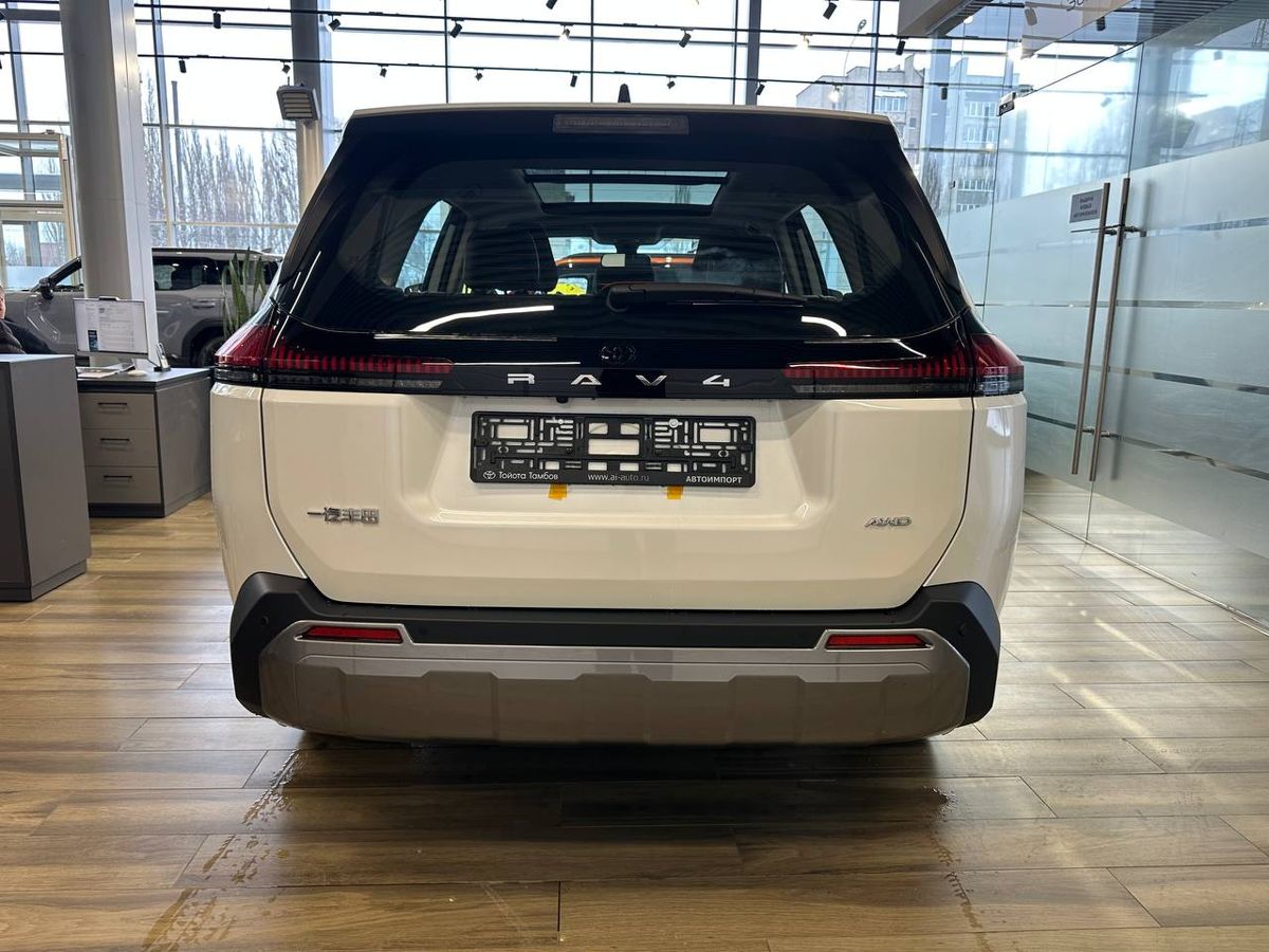 Toyota RAV4 - фото 6