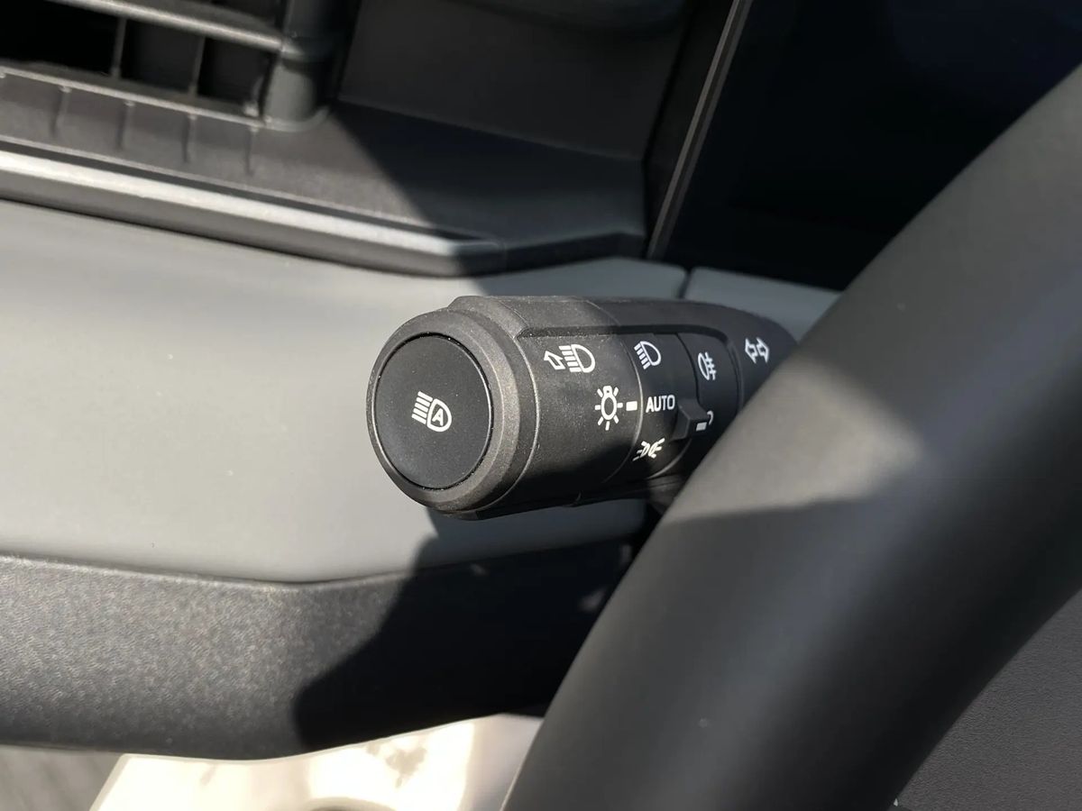 Toyota RAV4 - фото 15
