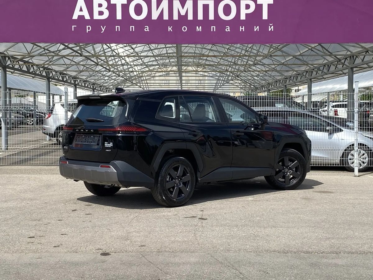 Toyota RAV4 - фото 4