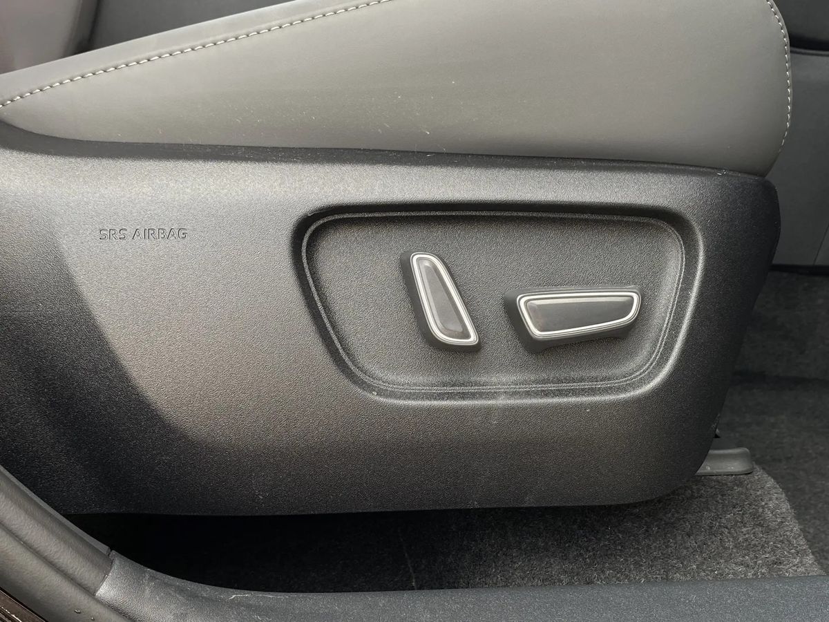 Toyota RAV4 - фото 20