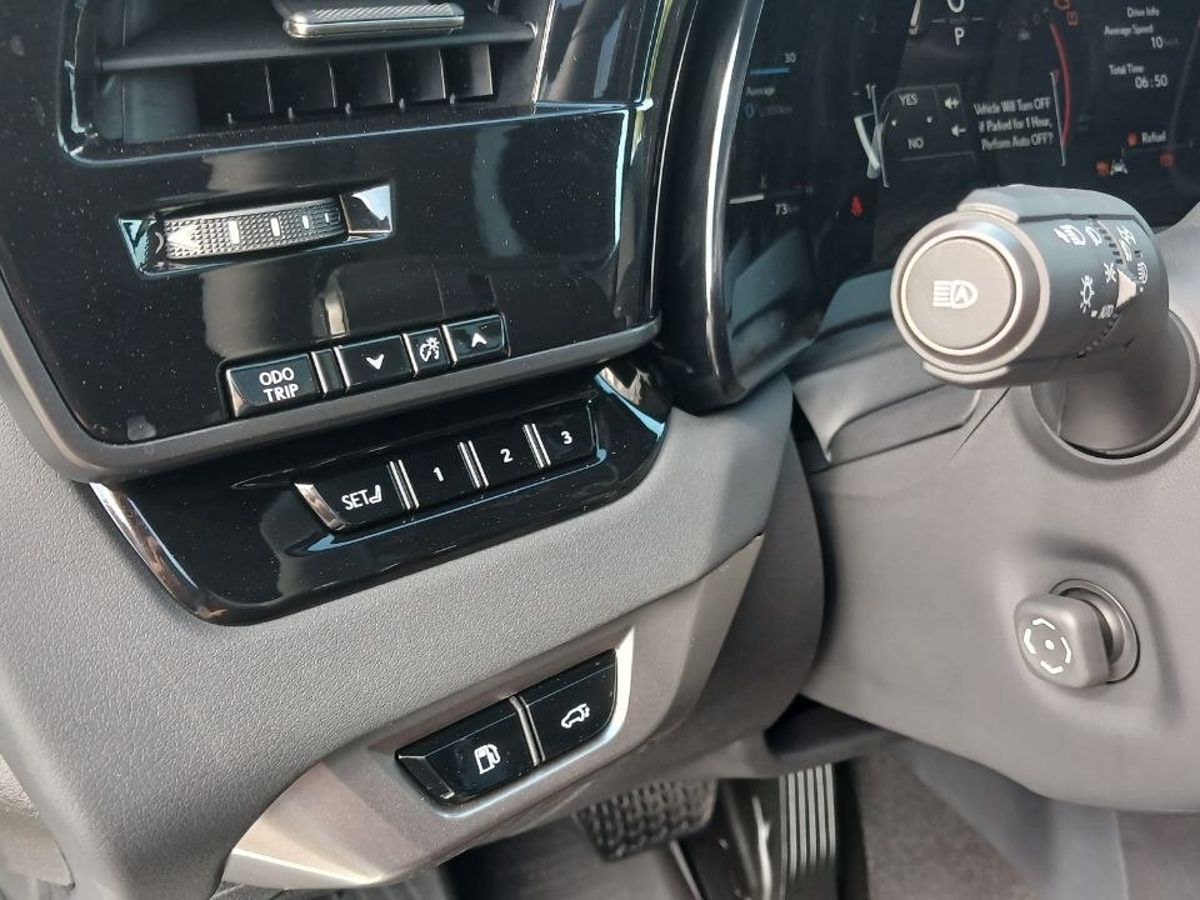 Lexus RX - фото 12
