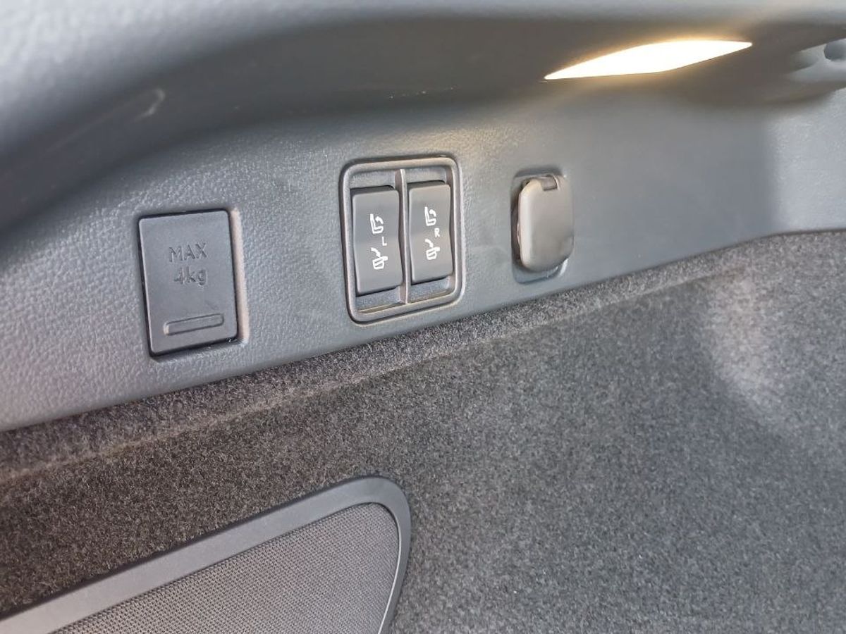Lexus RX - фото 26