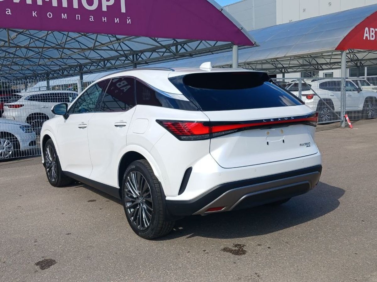 Lexus RX - фото 7