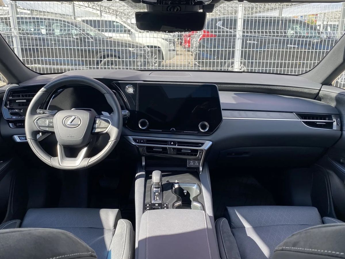 Lexus RX - фото 5