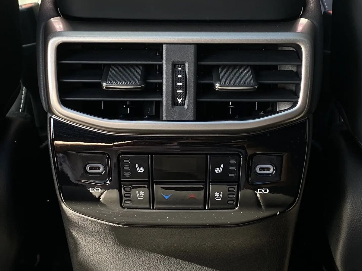 Lexus RX - фото 16